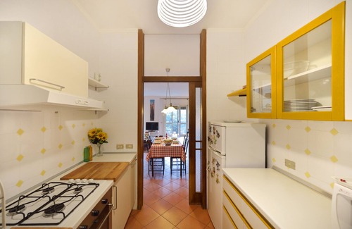 Naples City Centre Apartment | LUXURY CIUCIU, 2B-2B, in HISTORIC CENTER with ELEVATOR and GARAGE