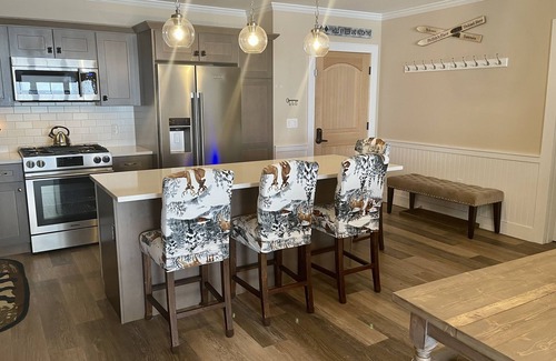 North Conway Condo | Luxury Condo at the Base of Historic Cranmore Mountain.Let the memories begin