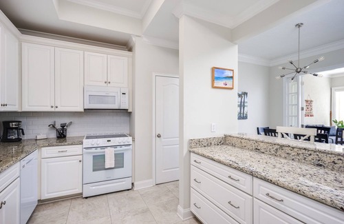 Sawgrass Condo | Luxury Condo in Sawgrass -Resort Pool, Patio + Golf Course Views