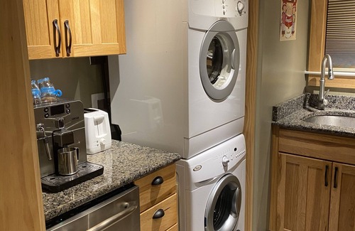 Sugar Mountain Condo | Luxury condo, slope side located at the top of Sugar Mountain. GREATVEIWS!