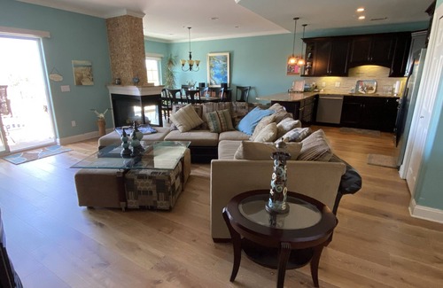 New Buffalo Condo | LUXURY CONDO WITH PANORAMIC LAKE,HARBOR,AND NATURE PRESERVE VIEWS