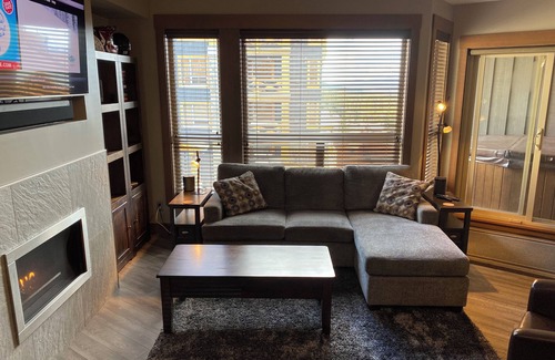 Big White Ski Resort Condo | Luxury condo with ski-in ski-out access that is in the heart of the village.