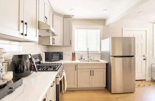Southern Hills Apartment | Luxury Entire Suite Close to SF!