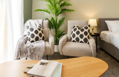 Papanui Apartment | Luxury Escape for 2, Single Level Studio, Papanui