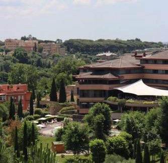 Gianicolo Apartment | Luxury Fangy House