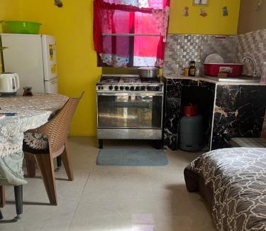 Runaway Bay Apartment | Luxury feel, budget price