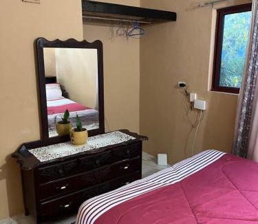 Runaway Bay Apartment | Luxury feel, budget price