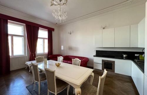 Nove Mesto Apartment | Luxury Flat In Wenceslas Square