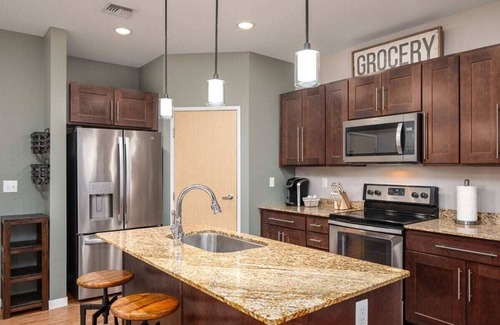 Grand Forks Apartment | Luxury Furnished Apartment