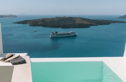 Fira Villa | Luxury Grand Santorini Villa 3 Bedrooms Unforgettable Caldera Sea Views & Outdoor Hot Tub Fira