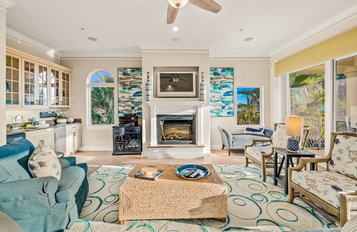 Holmes Beach Condo | Luxury Gulf-Front Condo. Astonishing View of the Gulf! - La Casa Costiera Unit 1