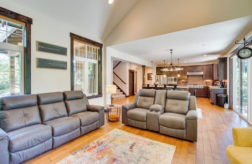 Cle Elum House | Luxury Home in Suncadia Hot Tub + Fire Pit!