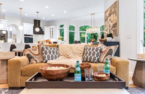 Burlington Apartment | Luxury Home w/Hot Tub, Pets OK
