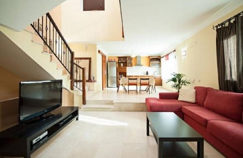 Cruce de Arinaga House | Luxury house 5 minutes from the beach for families and children