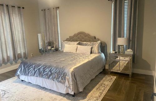 Horseshoe Bay West House | Luxury in Spacious Home