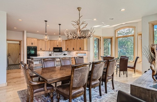 Elk Crossing House | Luxury Keystone River House w/Hot tub & Mtn Views