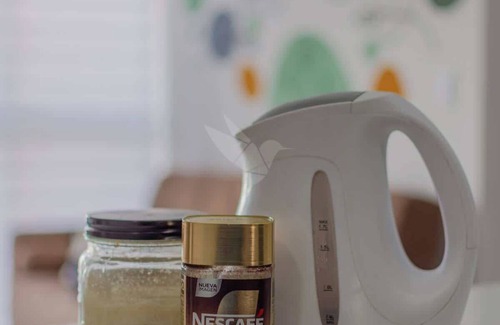 Zona 11 Apartment | Luxury KING Bed | FREE Pool & Gym | With Balcony