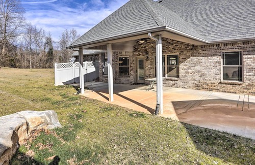 Coopertown Cottage | Luxury Large Group Cottage: 30 Min to Nashville!