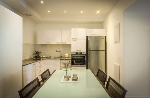 Tel Aviv Apartment | Luxury Levontin apt near Rothschild