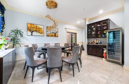 Marpole House | Luxury Living in Vancouver’s Prestigious West Side – 1408 W 57th Ave