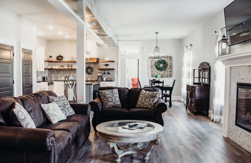 Mena Apartment | Luxury Loft in the heart of Mena