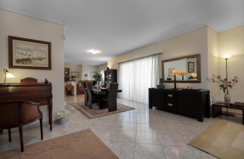Palaio Faliro Apartment | Luxury Maisonette with Balcony in Palaio Faliro - Athens