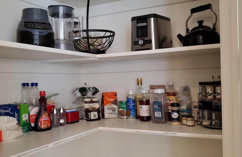 Moab House | Luxury Moab DTown 4Bd,3Bth,Sleeps15, Pool,Spa,Garage,Bikes,6Tvs,Low Fees,Parking