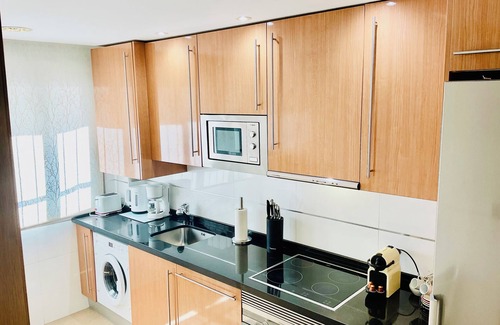 Benalmadena Costa Apartment | LUXURY MODERN APARTMENT SPECTACULAR SEA VIEWS 3 MIN. TO THE BEACH., FREE WIFIi