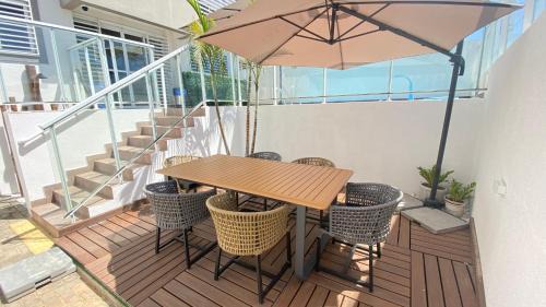 Ponta Negra Apartment | Luxury NYC-Style Beach Apt 3BR, Private Pool, 100m from Ocean view, 7 minute walk to sand