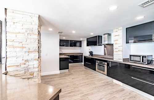 Hollywood South Central Beach Condo | Luxury Ocean View Penthouse