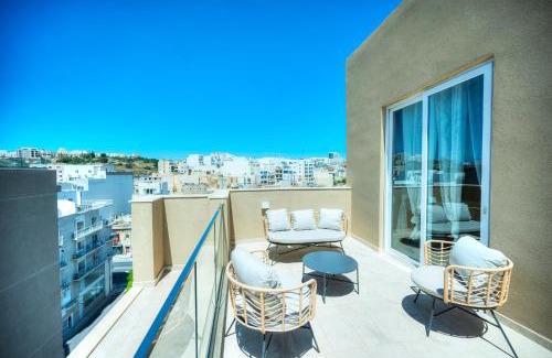 Msida Apartment | Luxury penthouse with jacuzzi on sun terrace APIC1-2