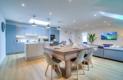 Wythenshawe Apartment | Luxury Penthouse Flat Manchester