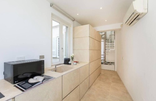 Rione IX Pigna Apartment | Luxury Penthouse with Stunning Views of Piazza Venezian