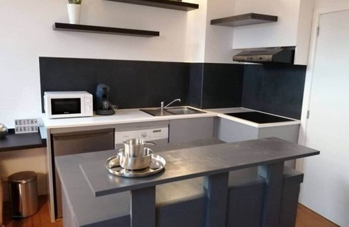 Jumet Apartment | Luxury pop art suite