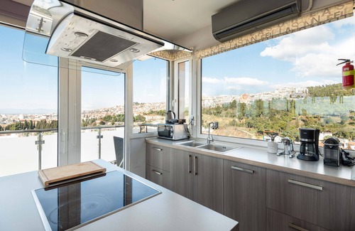 Thessaloniki Apartment | LUXURY PRESIDENTIAL SUITE WITH AMAZING CITY VIEW FREE PRIVATE PARKING