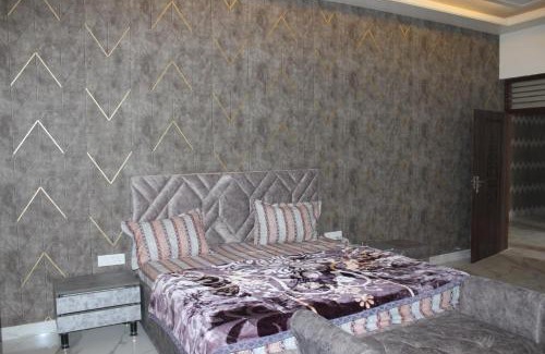 Gurugram Apartment | Luxury Private Farmhouse