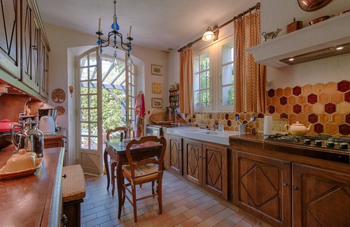 Tourrettes-sur-Loup Villa | Luxury Provençal Villa - 3 minutes stroll to picturesque medieval village!