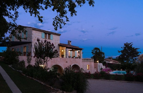 Tourrettes-sur-Loup Villa | Luxury Provençal Villa - 3 minutes stroll to picturesque medieval village!