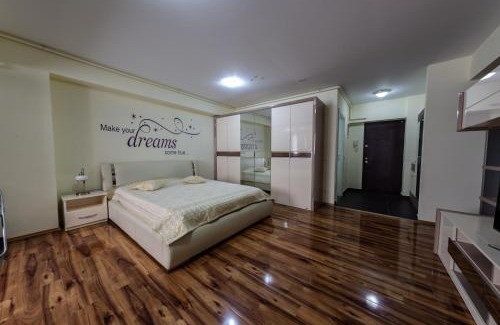 Otopeni Apartment | Luxury Radox Airport Bucharest
