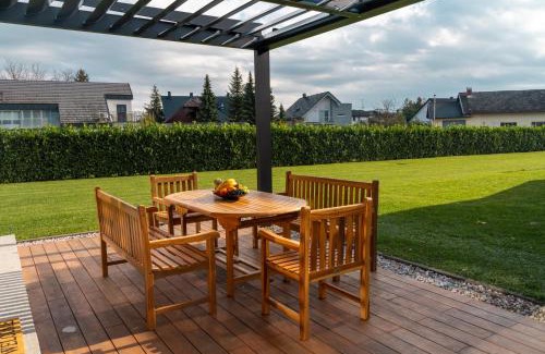 Sencur House | Luxury Resort Potatoland