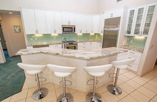 Fairway Village House | Luxury Retreat 5BR Mediterranean Home w/Heated Pool | Steam Room | Golf Views | Spacious Lanai