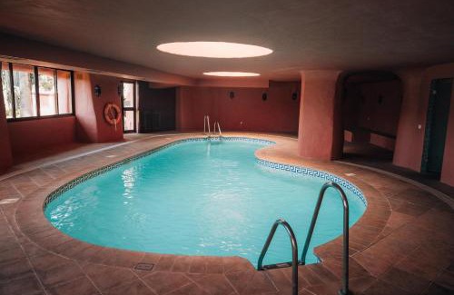 New Golden Mile Apartment | Luxury Sea View Oasis EHHouse