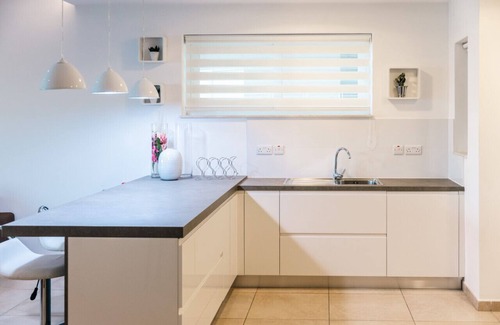 Sliema Apartment | Luxury Seafront 3BR w/Pool by ArcoBnb