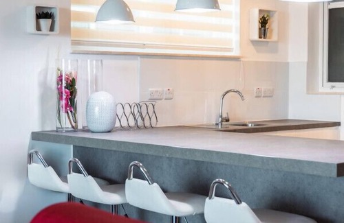 Sliema Apartment | Luxury Seafront 3BR w/Pool by ArcoBnb