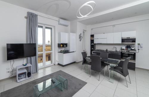 Historical Downtown Salerno Apartment | Luxury Seaview Apartment with Parking in Salerno City Center - Maison Dorotea