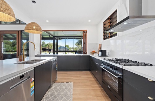 Gold Coast House | Luxury South Stradbroke Island Escape 4 Bed with Pool