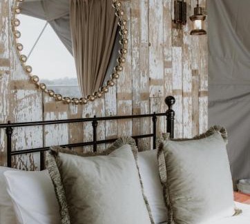 Cuddesdon House | Luxury Star Gazing Dome 2 JUPITER with cozy log burner