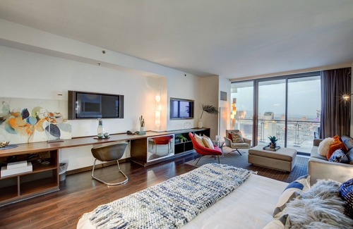 Las Vegas Apartment | Luxury Studio, Strip Views on the 50th floor, Open Balcony NO RESORT FEE