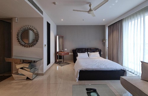 Gurugram Apartment | Luxury Studios Key 1