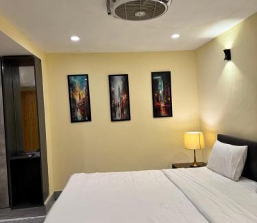 F-8 Sector Apartment | Luxury Suite- F-8 Islamabad